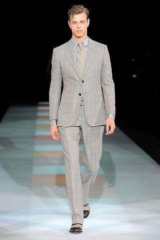 Giorgio Armani / - 2010